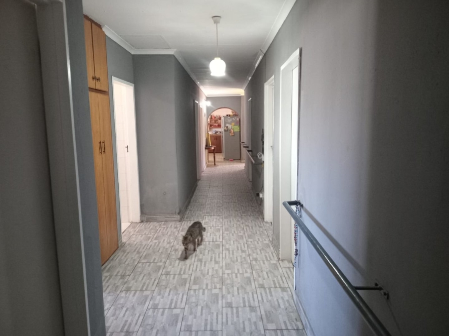 7 Bedroom Property for Sale in Bloemhof North West